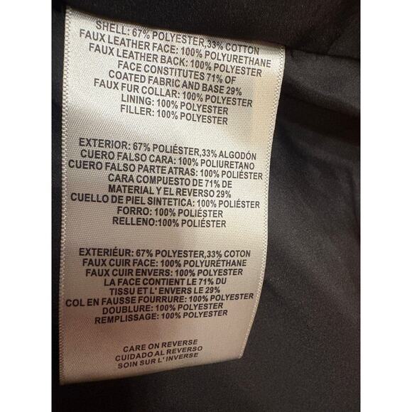 NWT Levis Mens Puffer Vest Red Bandana Faux Leather Sherpa Collar Western Size M - Picture 11 of 12